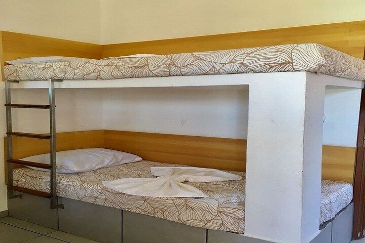 Room 3 of 61