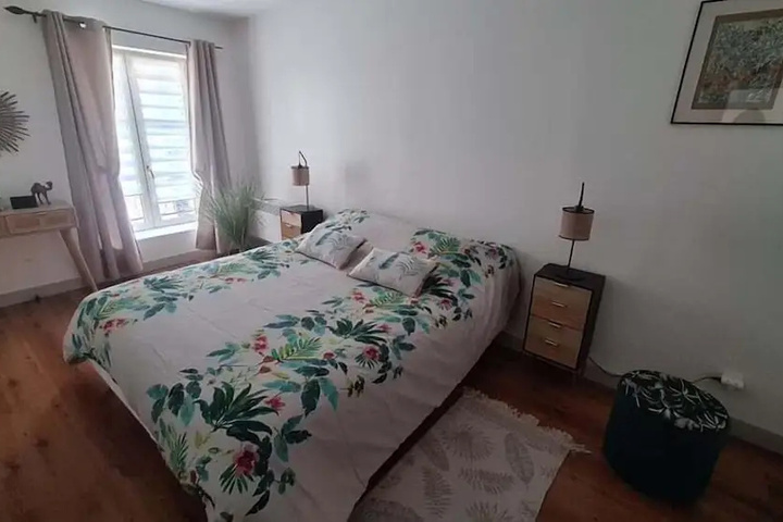 Room 10 of 21