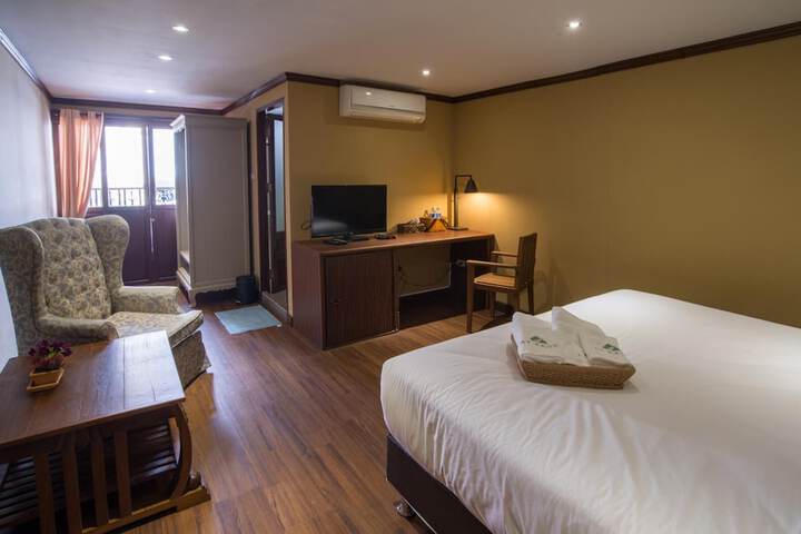 Room 12 of 44