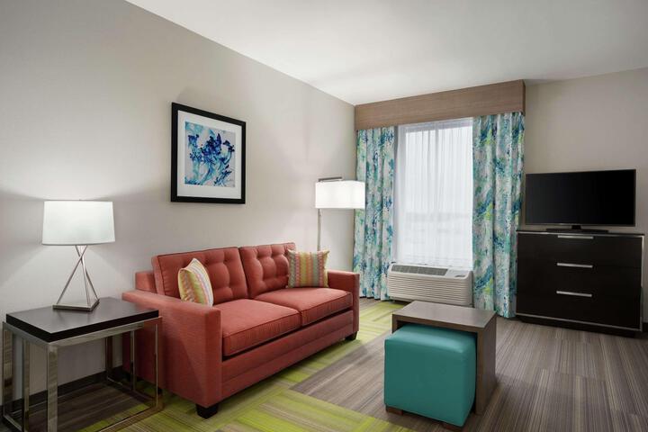 2 Queen Hearing Accessible Studio Suite (7 of 15)