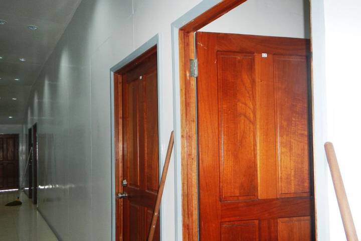 Ballroom/Hall 56 of 80