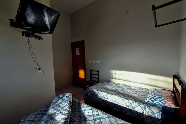Room 5 of 35