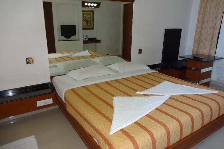 Room 13 of 41
