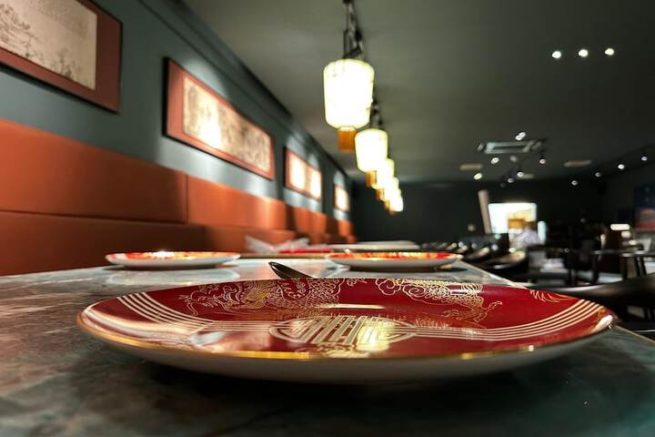 Dining 40 of 68