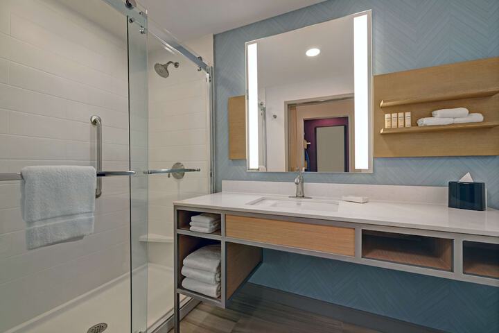 Bathroom shower