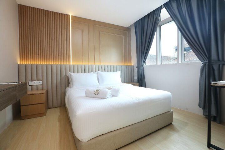 Room 16 of 41
