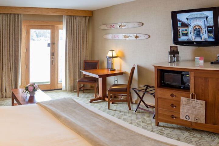Room 9 of 46