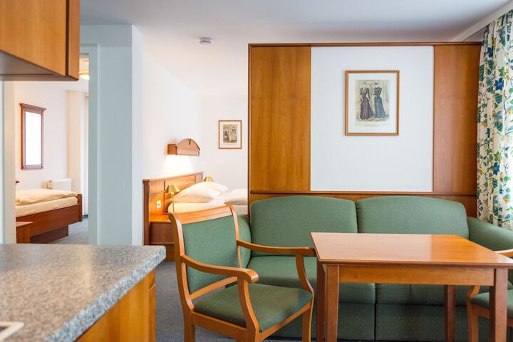 Room 12 of 41
