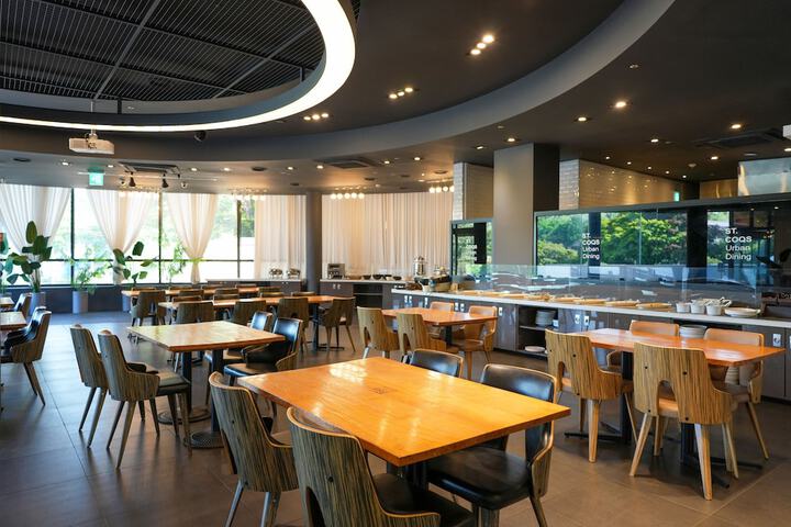 Breakfast area