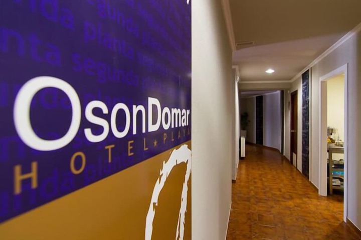 Ballroom/Hall 24 of 45
