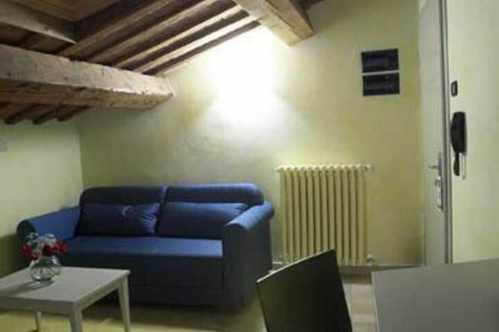 Room 12 of 39
