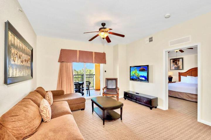 Exterior of 2BR Resort Suite - Fountain View Private Balcony