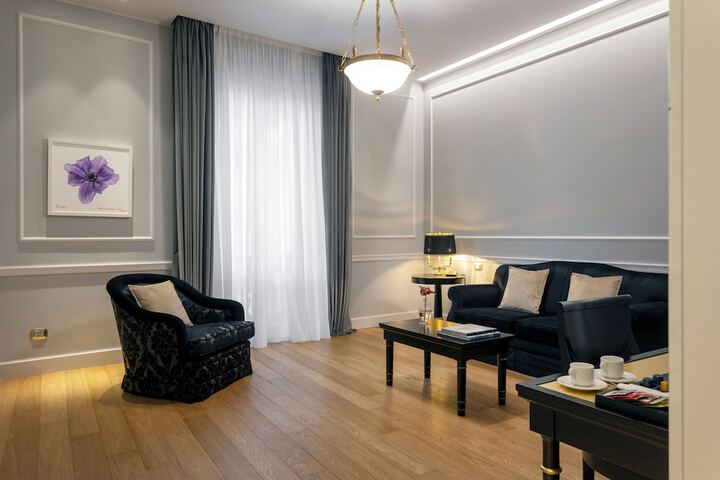 Room 45 of 146