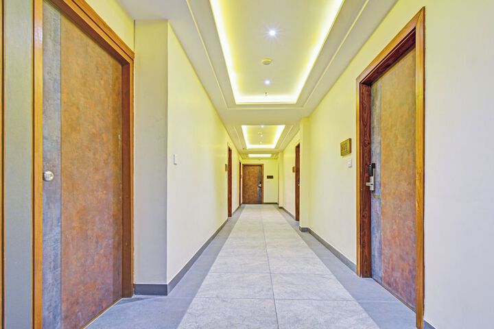 Hotel Interior 4 of 40