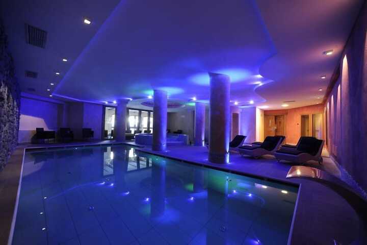 Pool 50 of 75