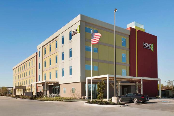 Hotel 8 of 13