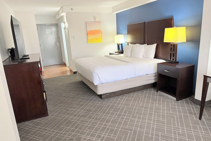 Room 32 of 58
