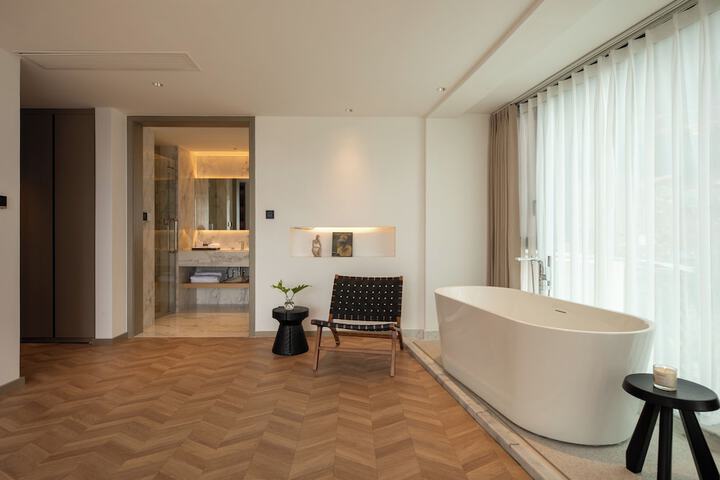 Room 120 of 288
