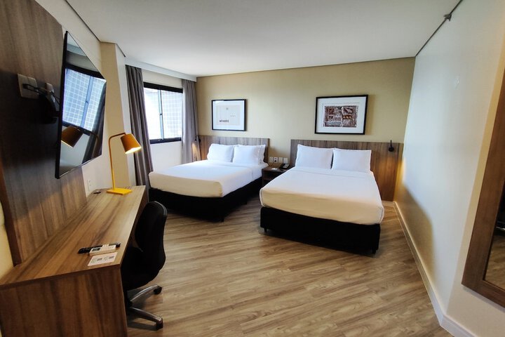 Room 35 of 137