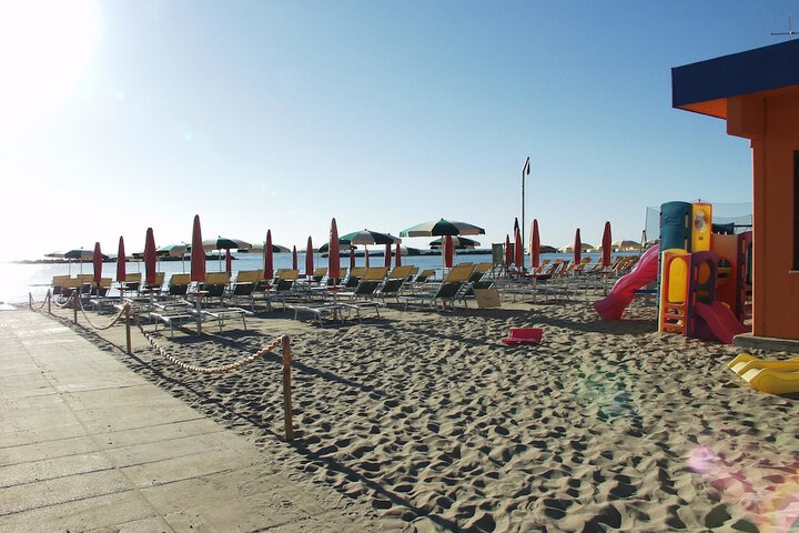 Beach 38 of 43