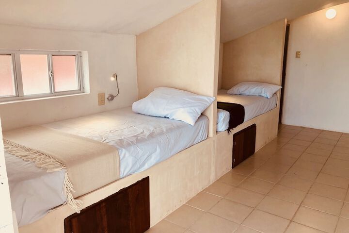 Room 8 of 92