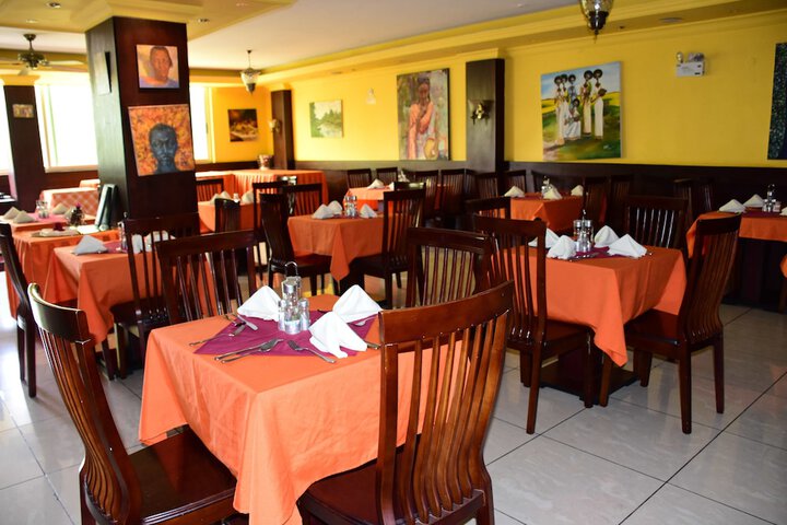 Dining 11 of 15
