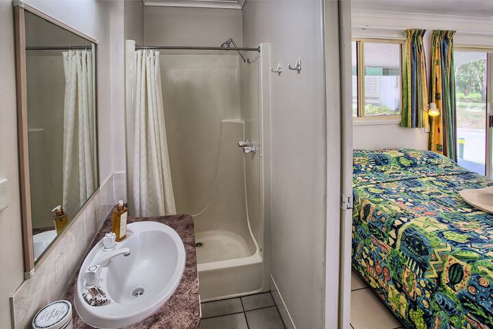 Room 21 of 29