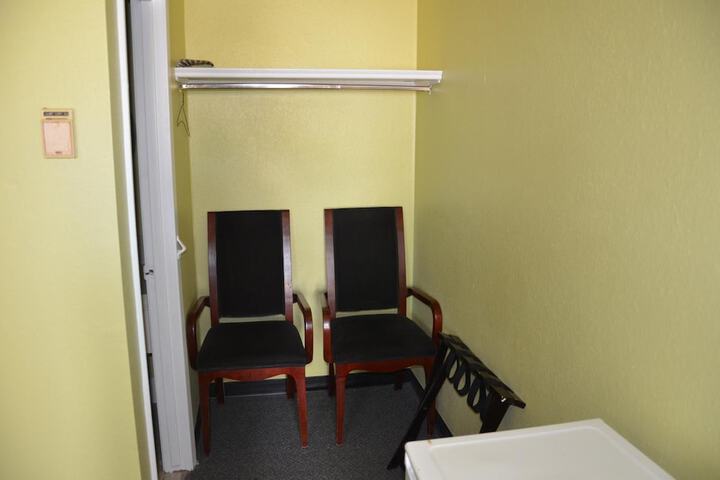 Room 16 of 45