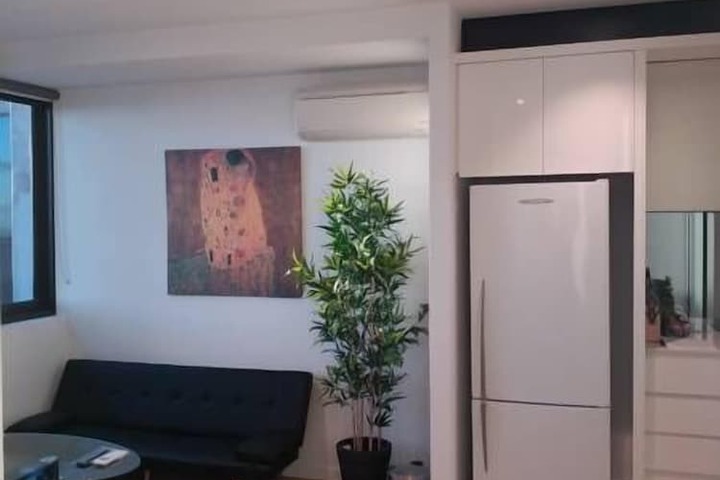 Room 7 of 14