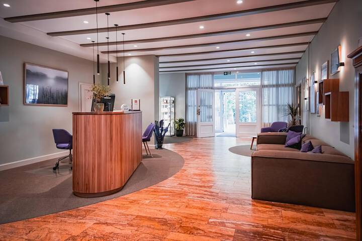 Guest Lobby