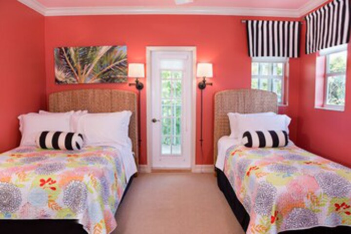 Room 27 of 28