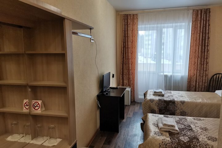 Room 7 of 34
