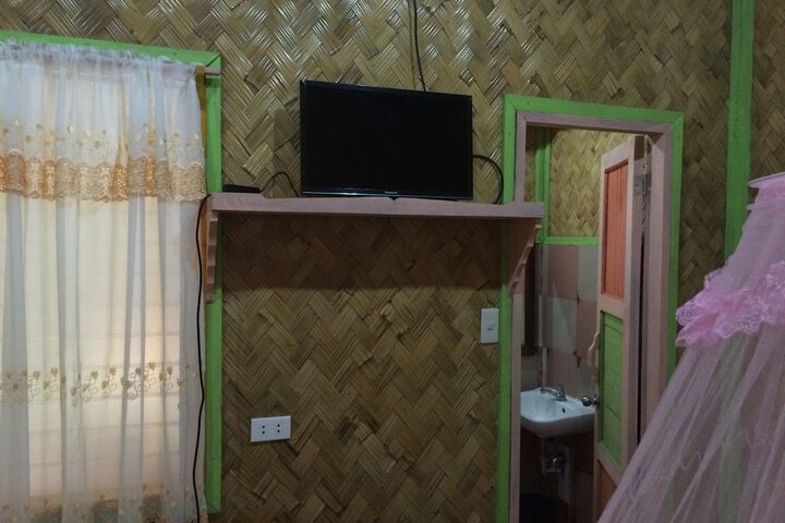 Room 5 of 51
