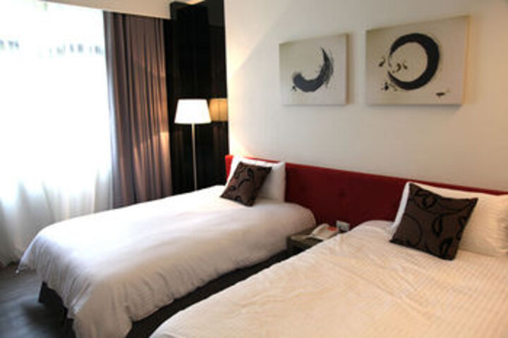 Room 31 of 37