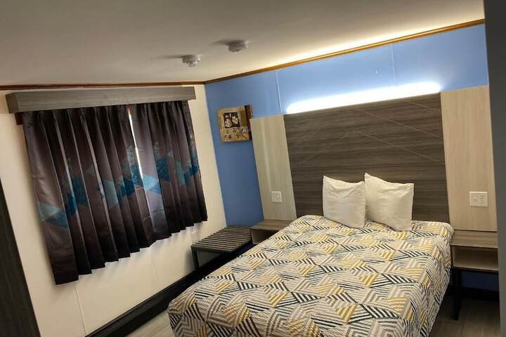 Room 20 of 42