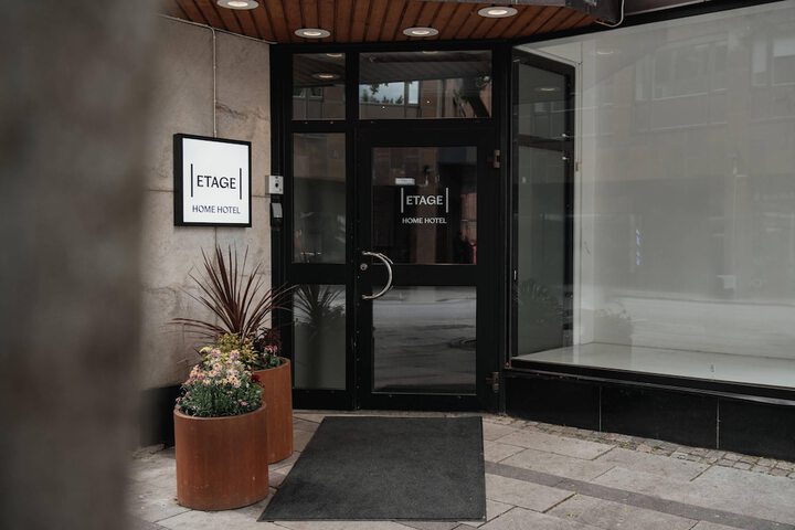 Hotel 70 of 71