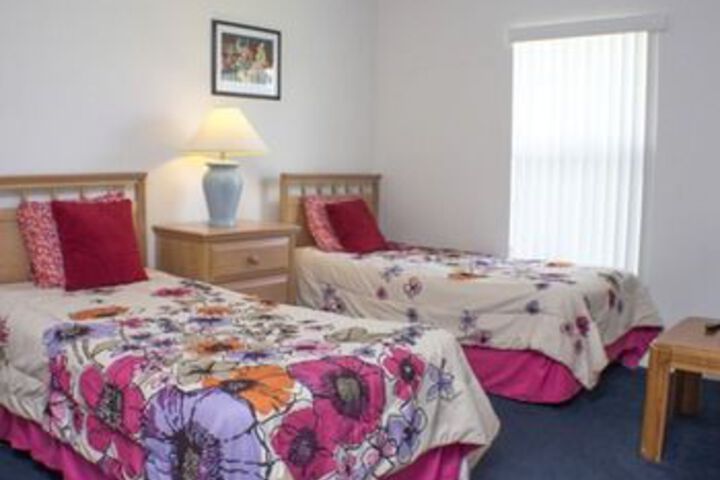 Room 8 of 16
