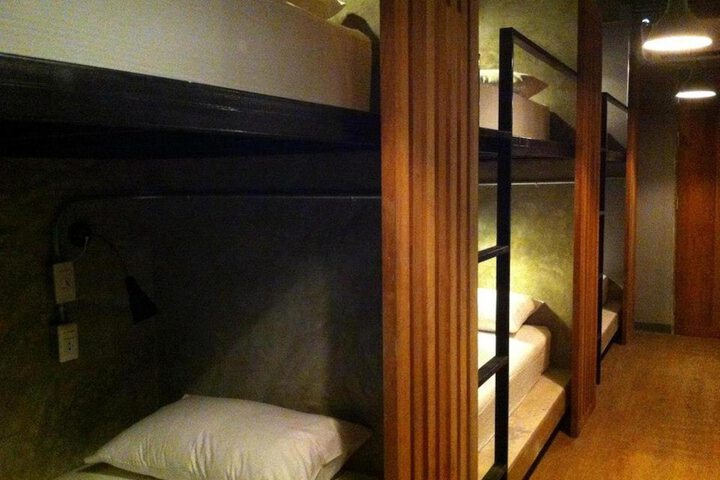 Room 27 of 62