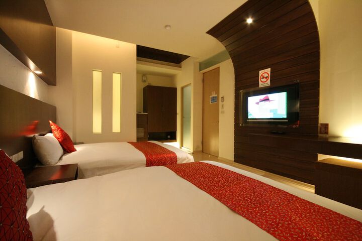 Room 7 of 21