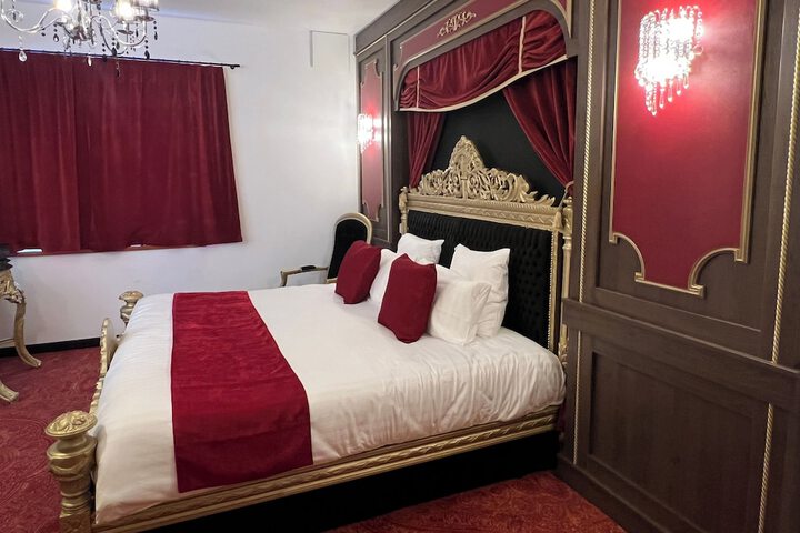 Room 5 of 53