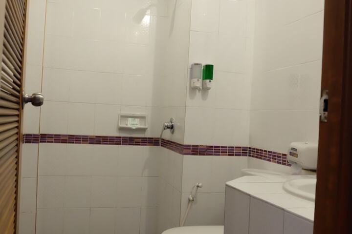 Room 42 of 49