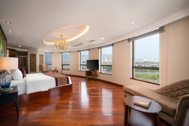 Room 28 of 57