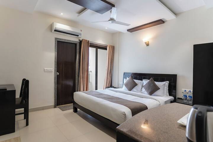 Room 4 of 35