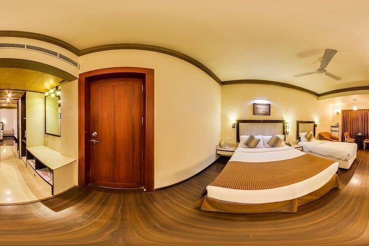 Room 13 of 49