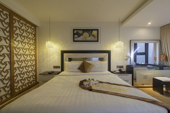 Room 34 of 121