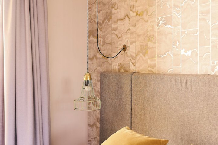Room 16 of 41