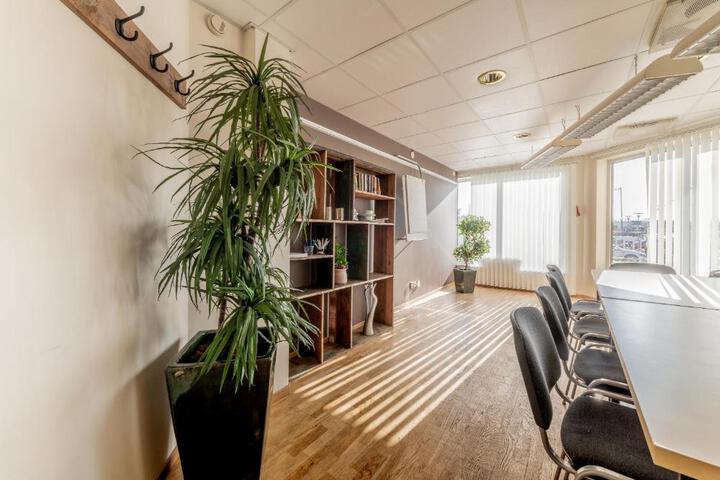 Room 15 of 23