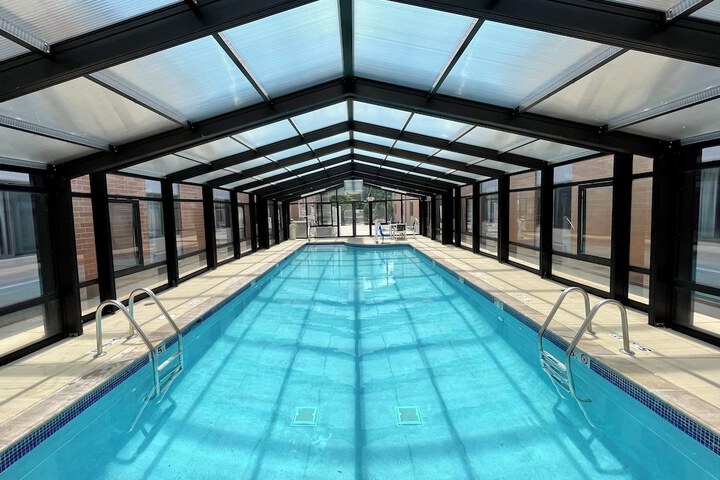 Hotel with Pool
