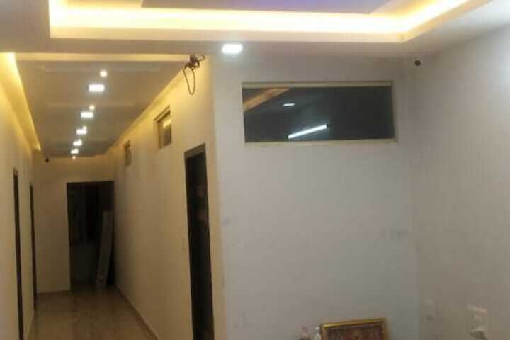 iROOMZ S Silver Suites