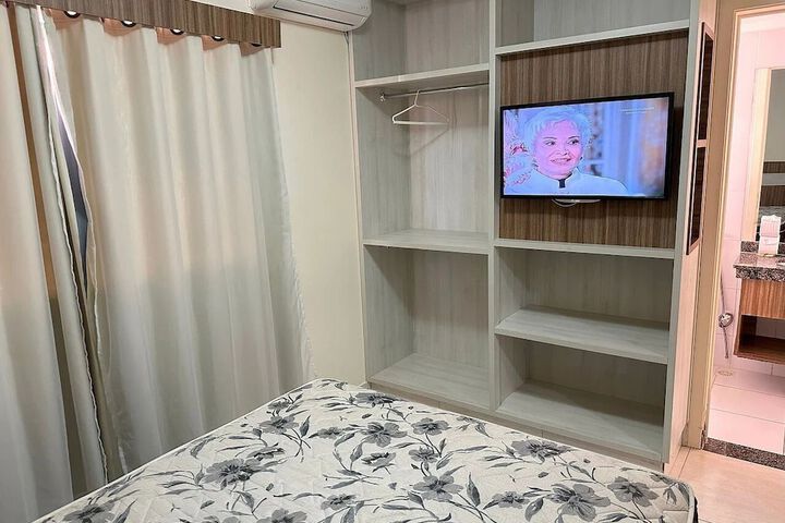 Room 5 of 37